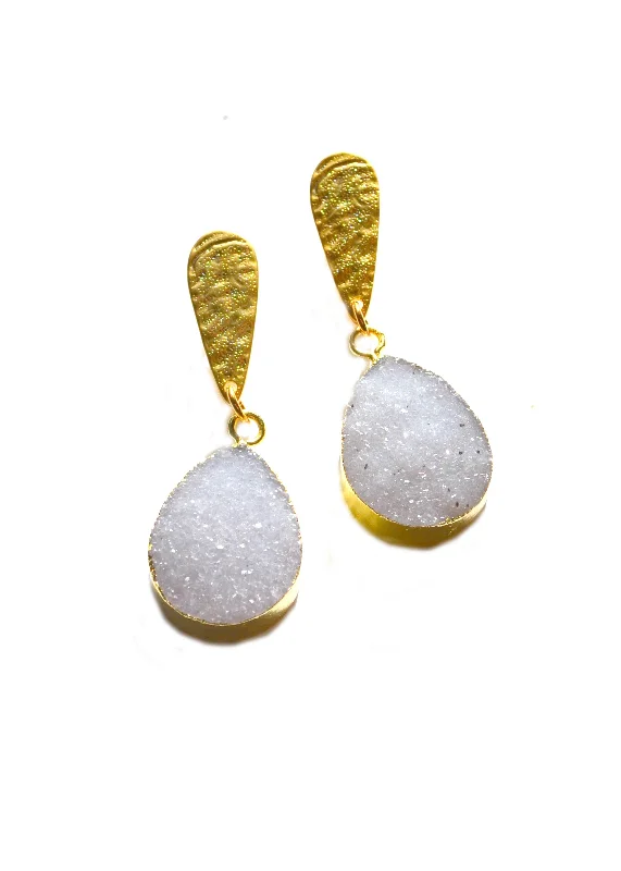 Hoop earrings with textured gold for a refined and sophisticated aesthetic-Templeton