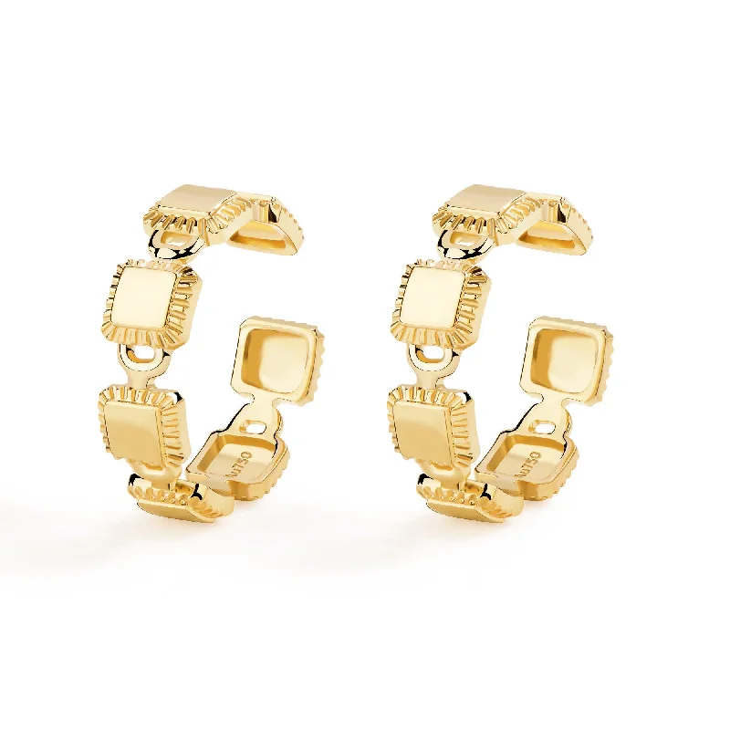 Lightweight hoop earrings for comfortable and all-day wear-Unlock Classic - 18K Lock Infinte Gold Ear Cuff