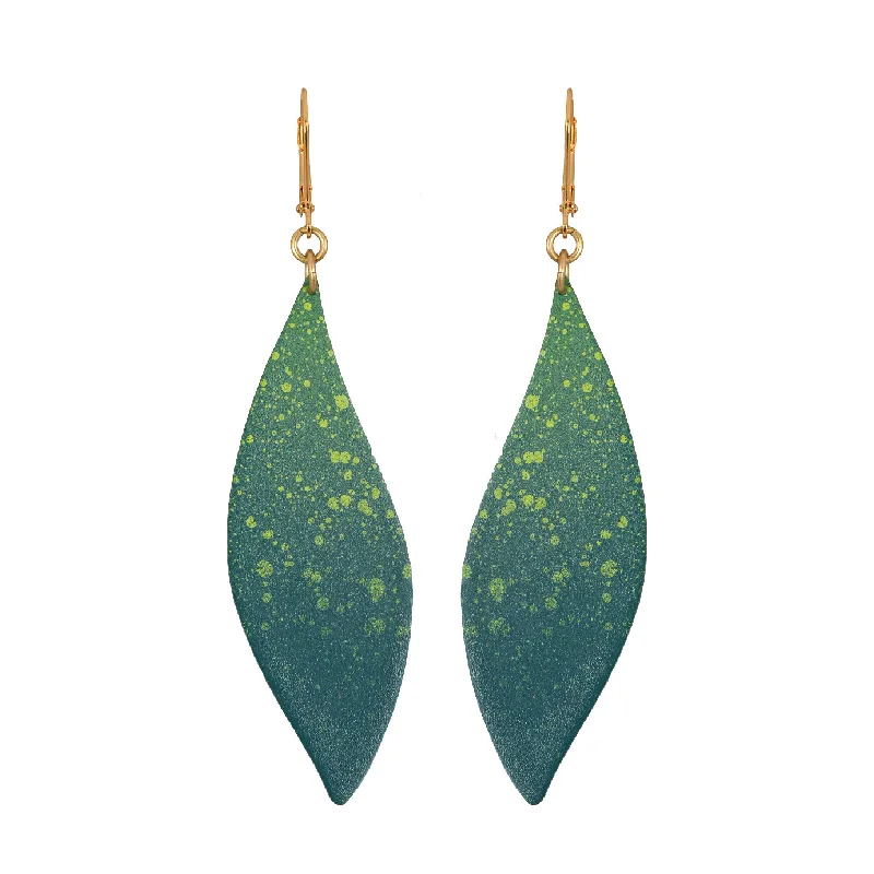 Best hoop earrings with lever-back closures for secure and easy wear-Verde Tilde Earrings