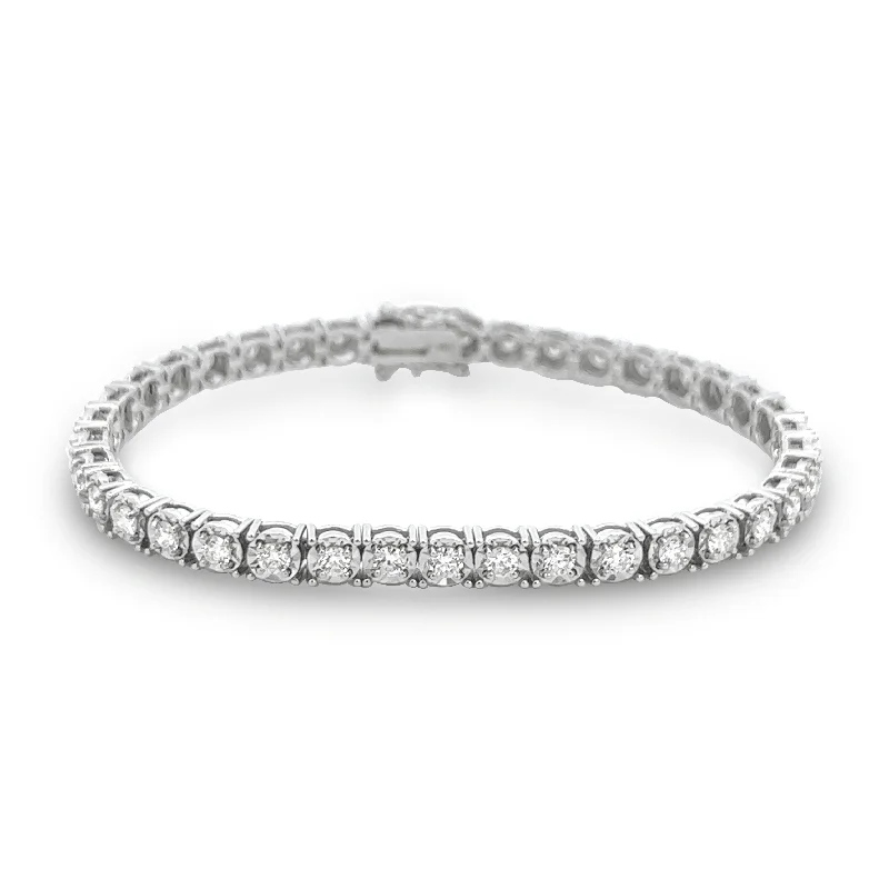 Best bangle bracelets with cubic zirconia inlays for affordable elegance and sparkle-3.00ctw Diamond Illusion Bracelet