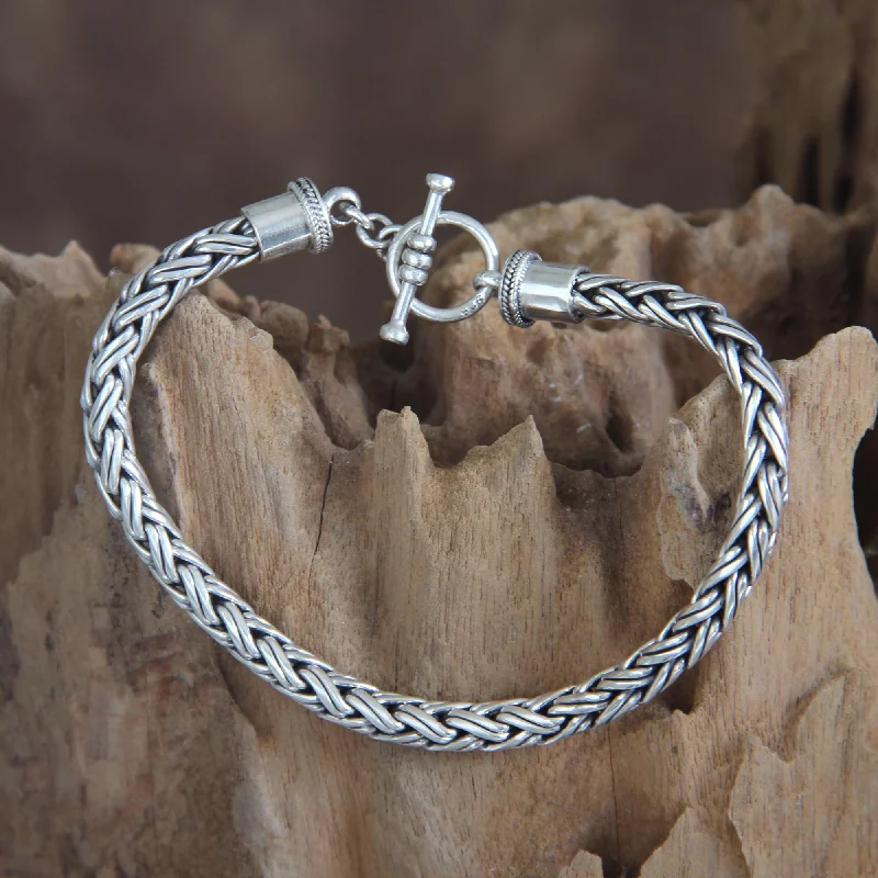 Best bangle bracelets with engraved messages for personalized gifts and keepsakes-Balinese Python Men's Sterling Silver Chain Bracelet from Indonesia