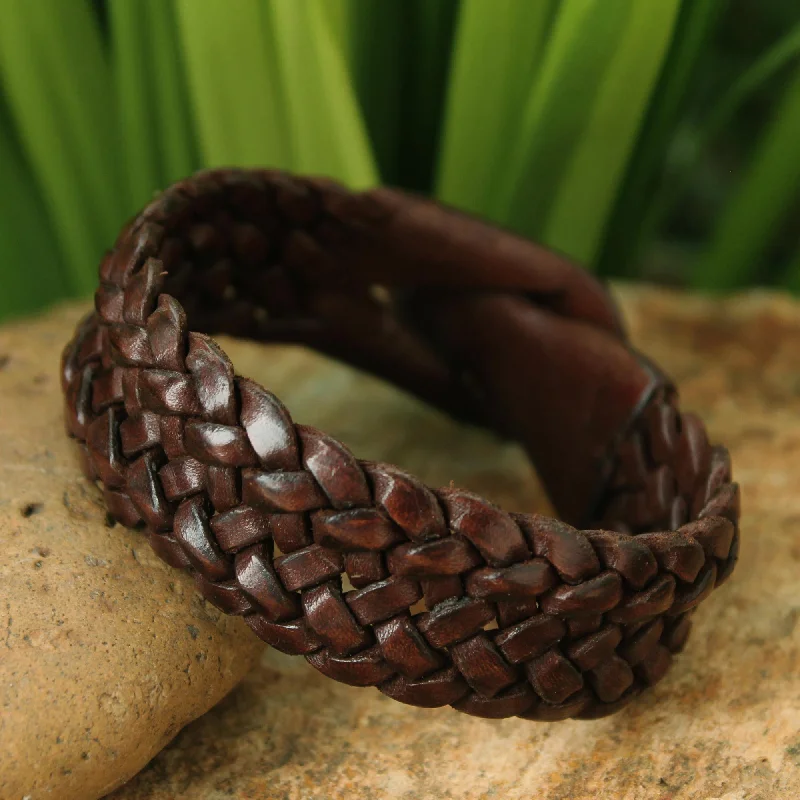 Wide bangle bracelets with animal print designs for a bold and exotic look-Bangkok Weave Men's Leather Bracelet