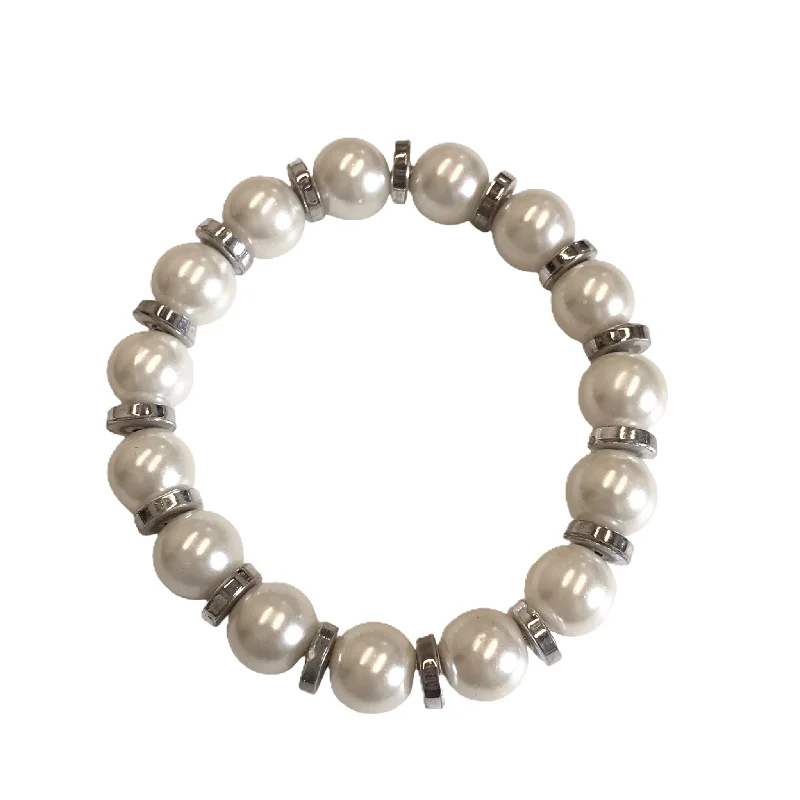 Best silver bangle bracelets with intricate detailing for a timeless and sophisticated style-Bracelet Beaded