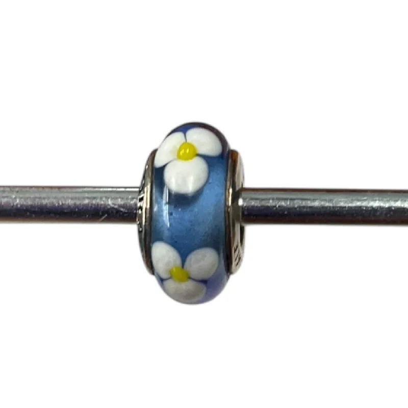 Best bangle bracelets with vibrant stones for a rich and colorful appearance-Bracelet Charm By Pandora