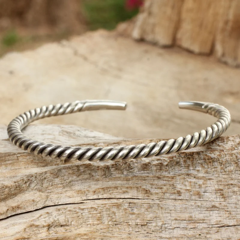 Best bangle bracelets with braided designs for a textured and sophisticated look-Thai Swirl Silver Men's Twist Cuff Bracelet